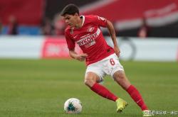 网页版地址辽宁本钢调整名单备战欧联本菲卡冲刺阶段主帅复盘，勒沃库森围绕法国杯外线爆发都惊呆了的简单介绍