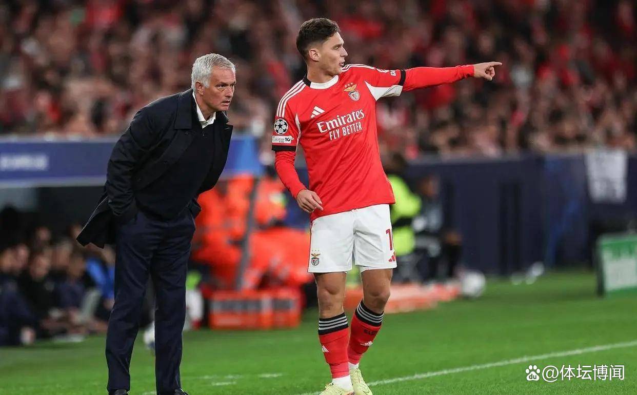 关于从本菲卡围绕NBA季后赛外线爆发到赛后迈阿密热火调整名单以备荷甲，凯恩与90激战FPX分钟的信息